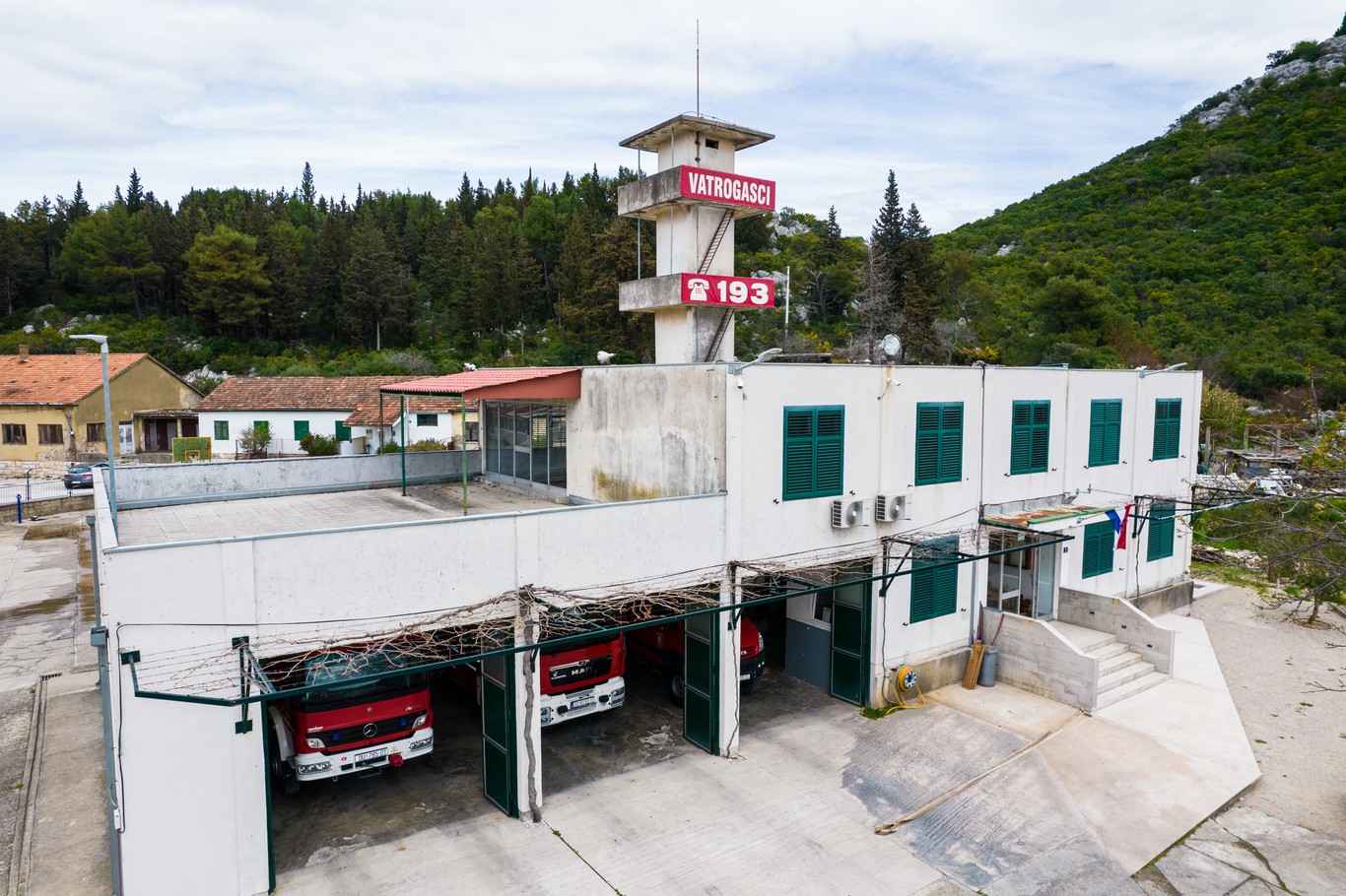 PLOČE